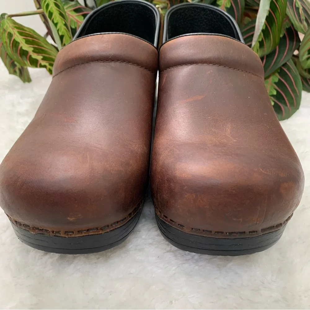 Dansko Professional Antique Brown Oiled Leather Clogs - Picture 6 of 11